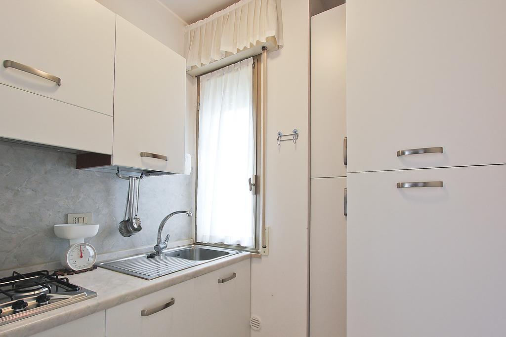 Residenza Ibsen Lignano Sabbiadoro Quarto foto