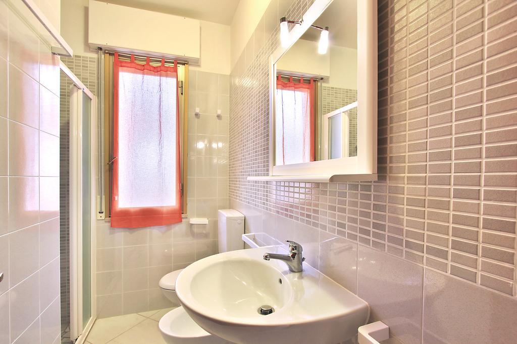 Residenza Ibsen Lignano Sabbiadoro Quarto foto